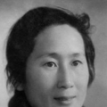 老女人三级播放在线